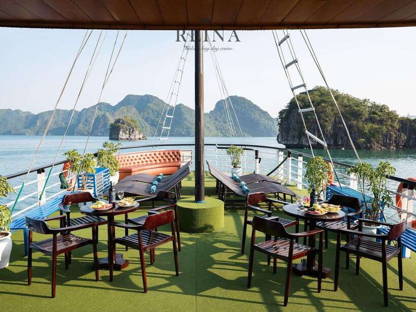 Small Deluxe Cruise in Halong Bay Day With Lunch and Sunset - Overview and Pricing
