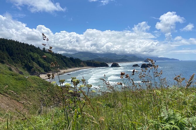 Small Group Hiking Tour to Cannon Beach on the Oregon Coast