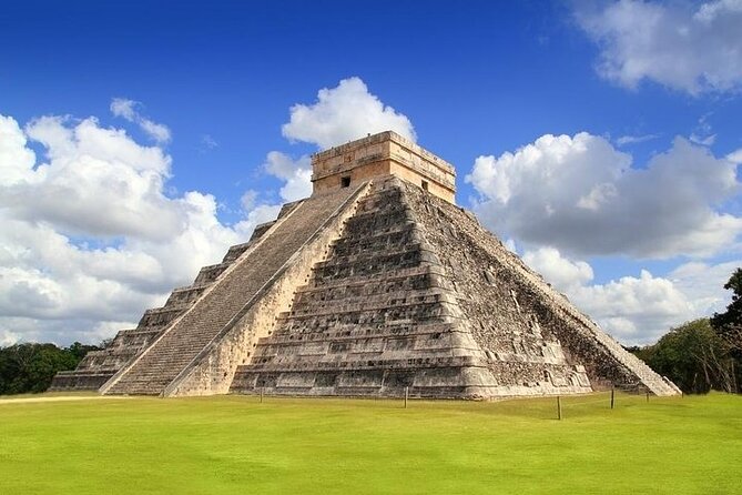 Small Group Tour to Chichen Itza Early Entry + Cenote + Coba
