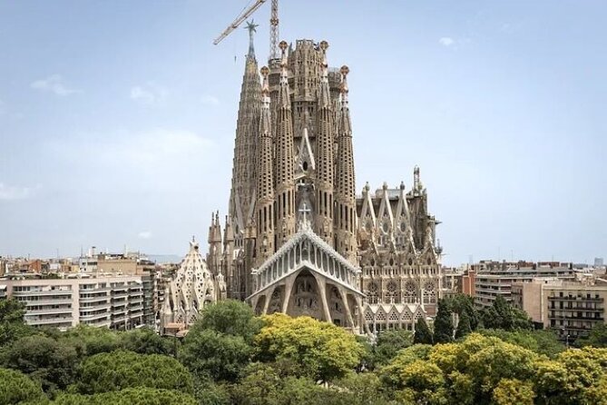 Stories of Sagrada Familia Insider Tour With Priority Access