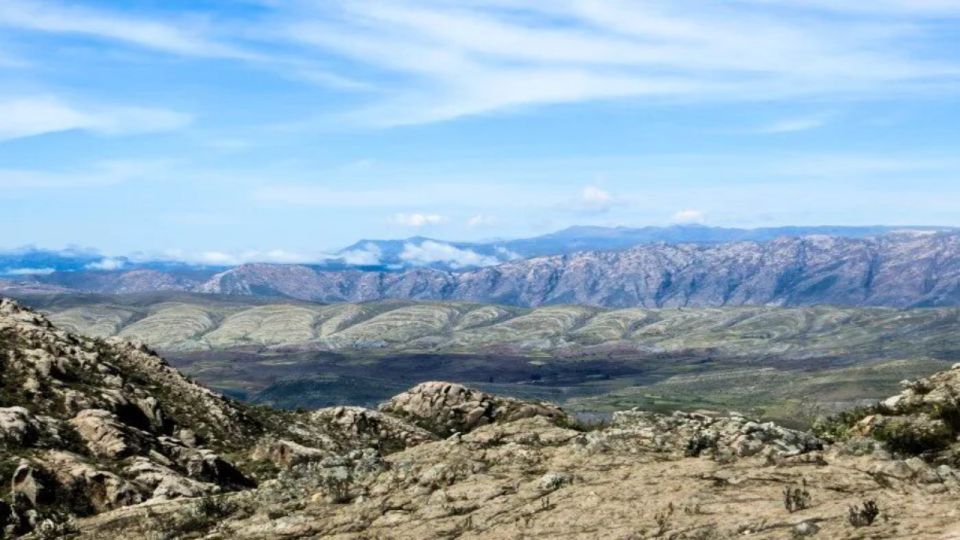 Sucre: 1 Day Trek in the Crater of Maragua and Inca Trails