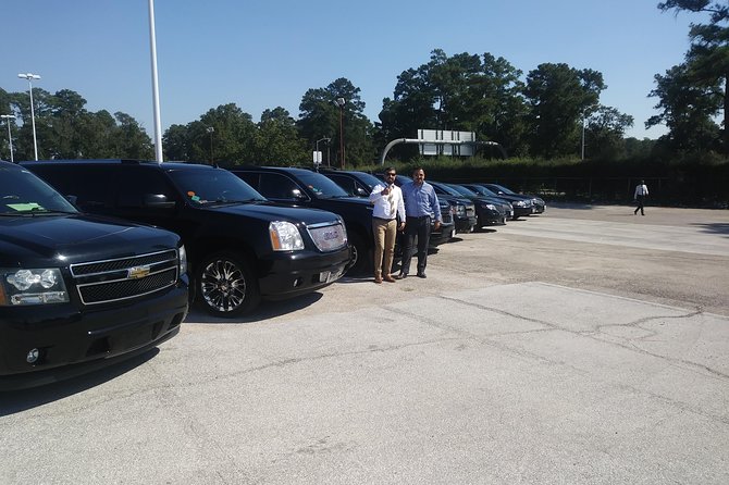SUV FIT UP 6 Adults Private Ride IAH Airport Houston- Galveston. - Service Overview and Inclusions