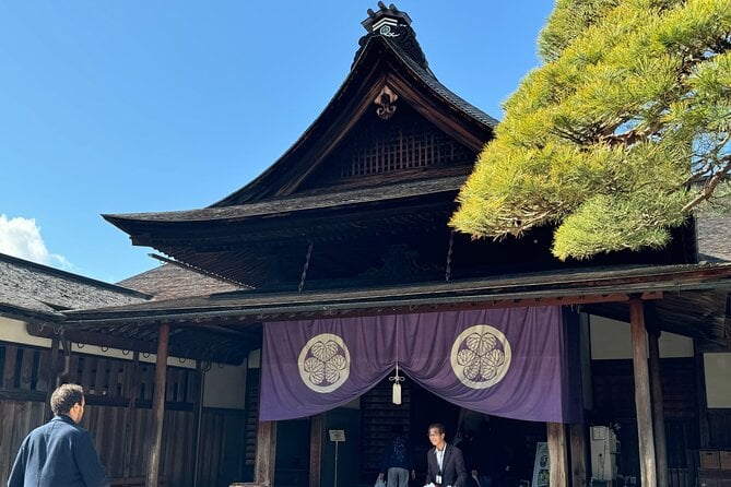 Takayama Jinya & Old Town Private Walking Tour - Inclusions