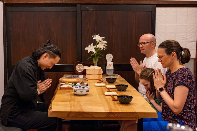 Takayama Rice Ball Making and Meditation at Takayama Zenkoji.