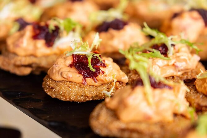Tastes Through Time – Charlestons Best Food Tour