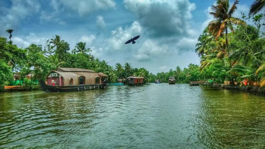THRISSUR DAY TOUR FROM COCHIN