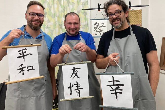 Tokyo: Calligraphy and Kakejiku (Hanging Scroll) Workshop