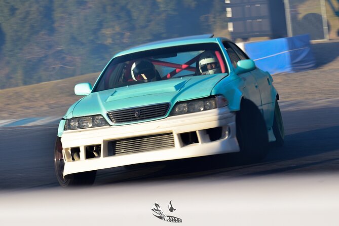 Tokyo Drifting Lesson With Professional Drifters