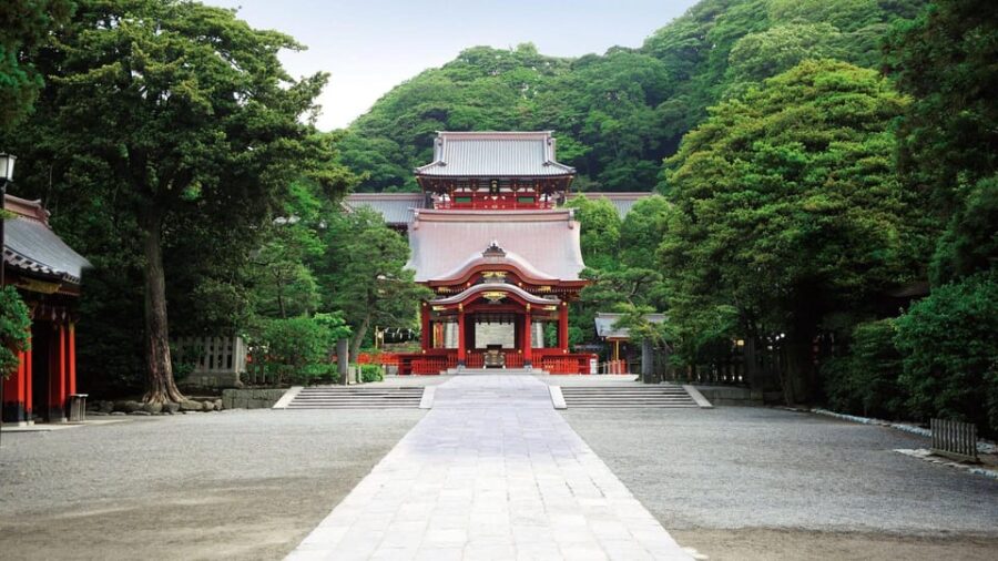 Tokyo: Kamakura Private Tour English Speaking Driver