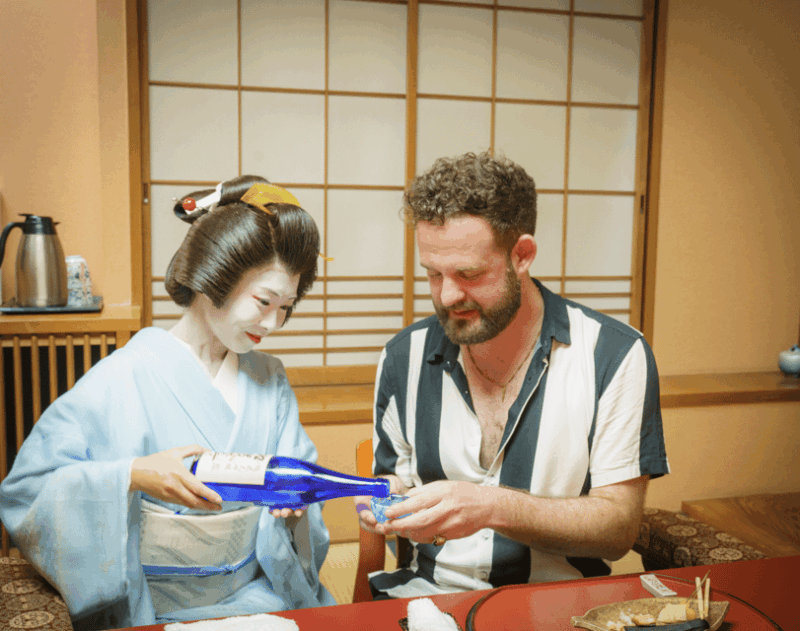 Tokyo: Private Dinner With Geisha at a Members Only Ryotei - Experience Overview