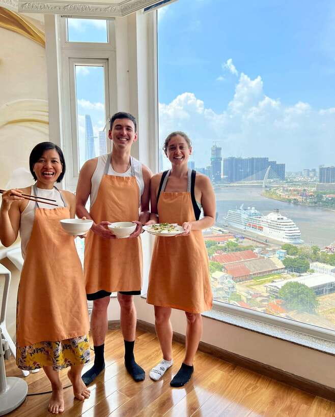 Top Home Cooking Class With Stunning River View AC Kitchen - Class Overview