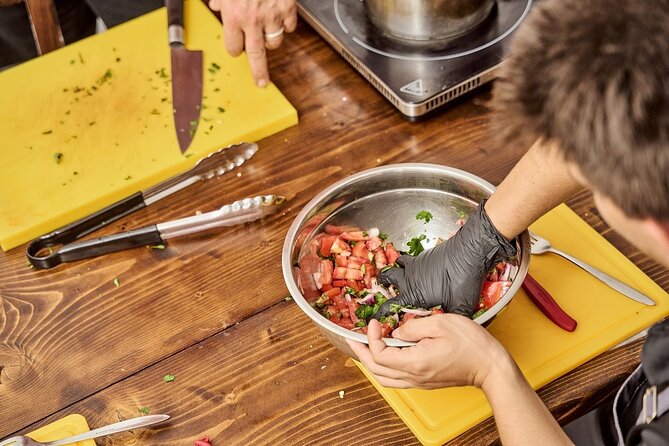 Traditional Kouzina Santorini Cooking Experience - Santorinian Salad