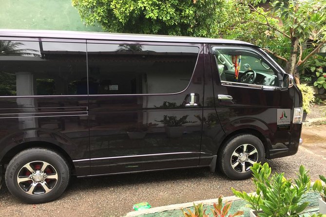 Transfers Between Colombo Airport and Taru Villas-Rampalt Street