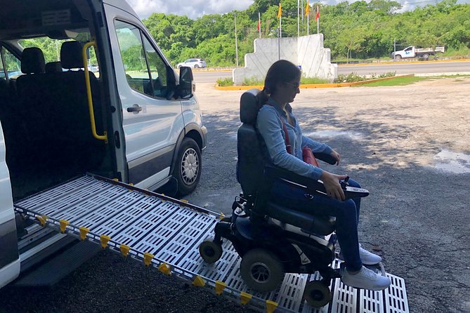 Transportation From Cancun Airport to Hotel Area of Playa Del Carmen – One Way