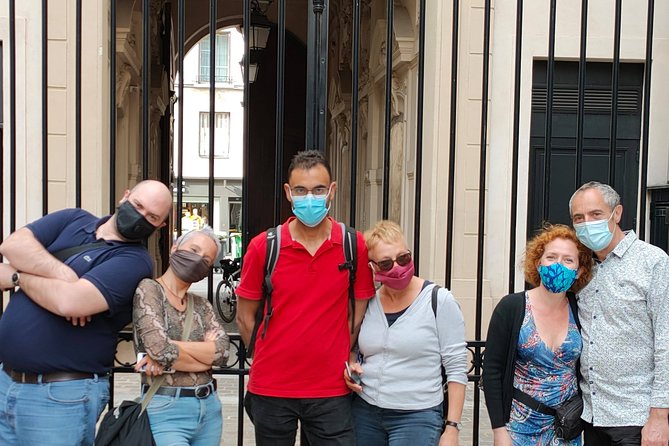 Treasure Hunt in the Heart of Faubourg St Antoine – Special for Groups and Families!