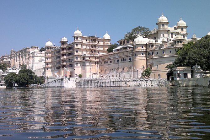 Udaipur Local Tour With Boating