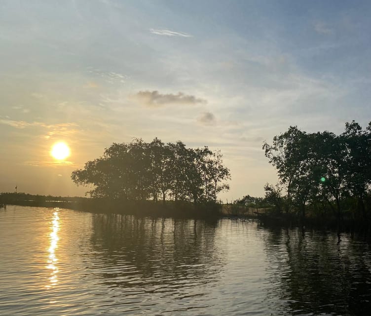 UNVEILING TAM GIANG LAGOONS ENCHANTING SUNSET