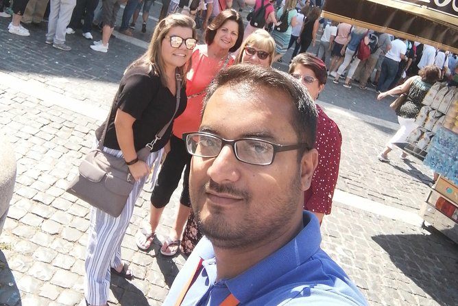 Vatican Museums & Sistine Chapel No Line Group Guided Tour