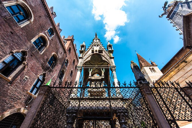 Verona City Highlights Private Guided Tour for Kids and Families