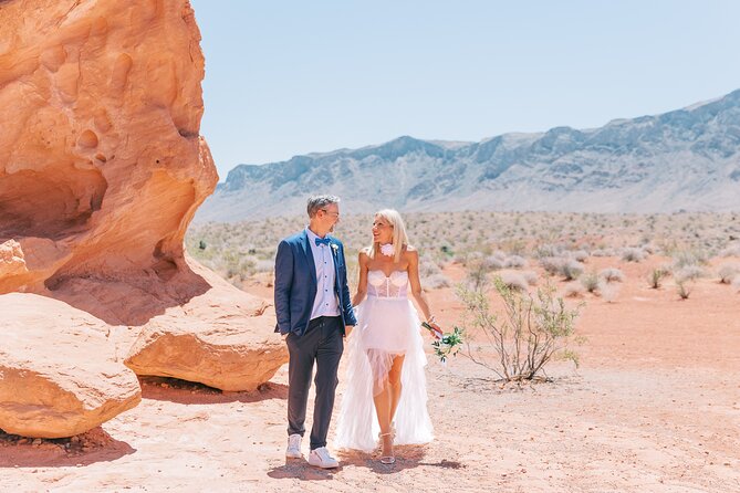 Wedding in French at Valley of Fire