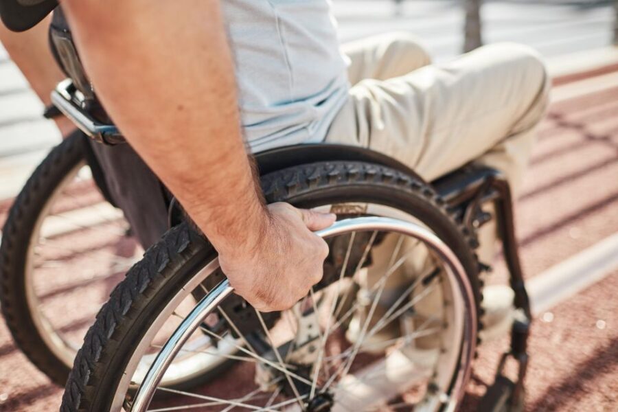 Wheelchair-Frendly Private Louvre Tour – Stress-Free & Easy