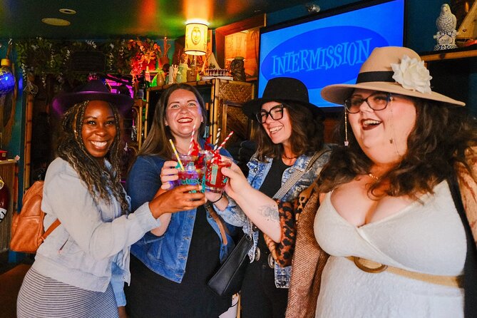 Wine & True Crime Tour in Old Town Temecula With Drinks