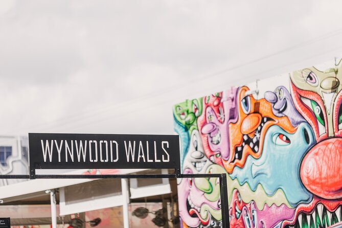 Wynwood Tour in French Review