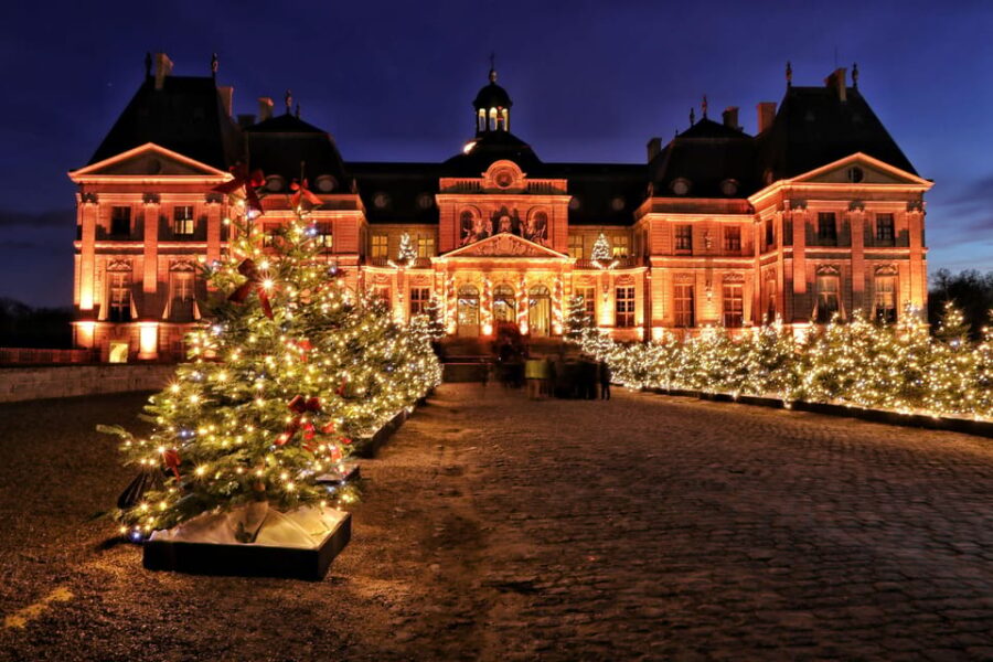 Xmas Paris & Vaux-le-Vicomte Castle Chauffeur Driven 5hrs