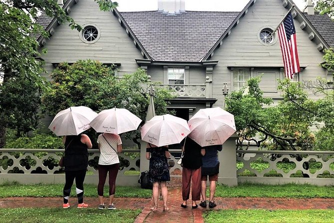 2.5-Hour Salem History & Sightseeing Guided Walking Tour