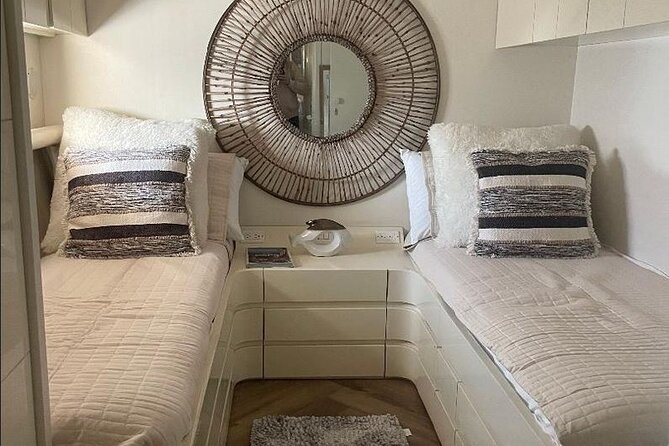 100 Ft Maiora Super Yacht Rental in San Diego - Rental Inclusions