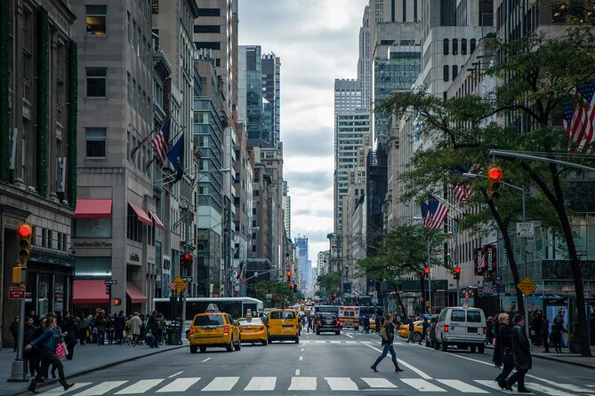 Big Movie Locations Private Tour in New York With Local Guide - Meeting and Pickup