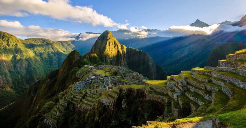 Cusco: Machu Picchu + Laguna Humantay 4D|Hotel ☆☆☆☆ |Private - Itinerary Highlights