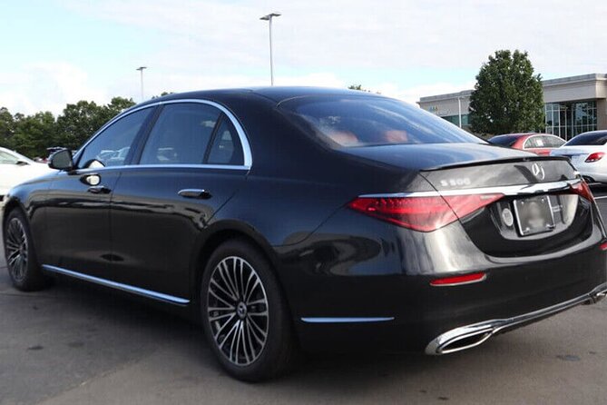 Departure Honolulu-Waikiki to Honolulu Airport HNL by Luxury Car - Pickup and Drop-off Locations and Times