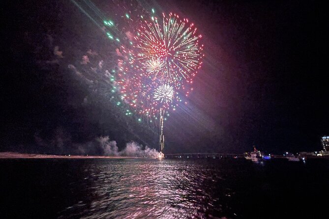 Destin Fireworks Cruise - Onboard Amenities and Facilities