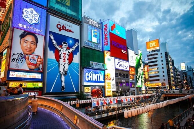 【Local Spots!】Osaka Walking Tour Osaka Castle Shinsekai and Namba - Osaka Castle: Exploring the Iconic Landmark