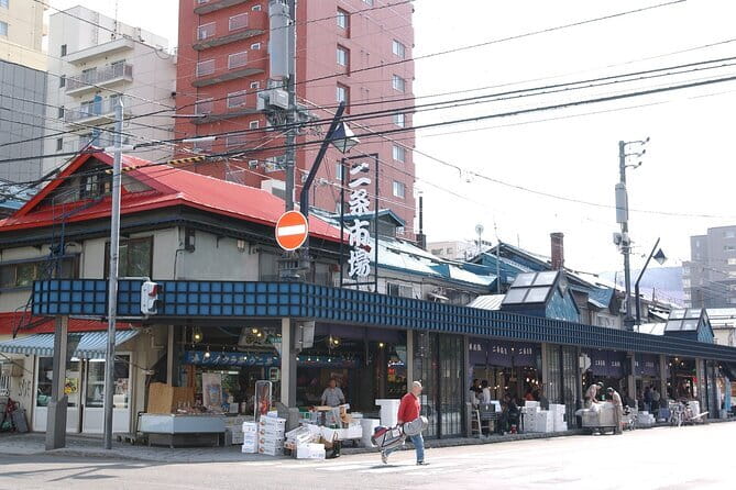 【Private Sightseeing Special City Tour From Sapporo Station】 - Meeting Details