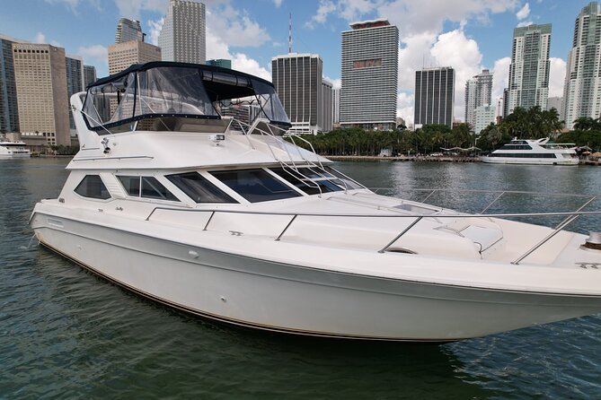 Fifty Yacht Searay Charter - Meeting and Pickup