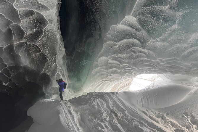 Full Alaskan Experience - Chena Hot Springs Ice Bar Experience