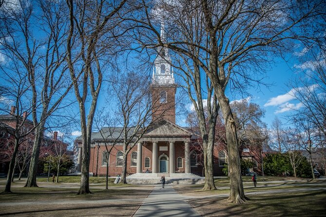 Harvard University Scavenger Hunt and Escape Game - Unique Features of the Game