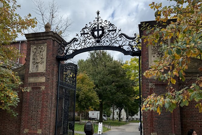 Harvards Haunts Solo Smart Phone Guided App Ghost Walking Tour - Meeting and End Points