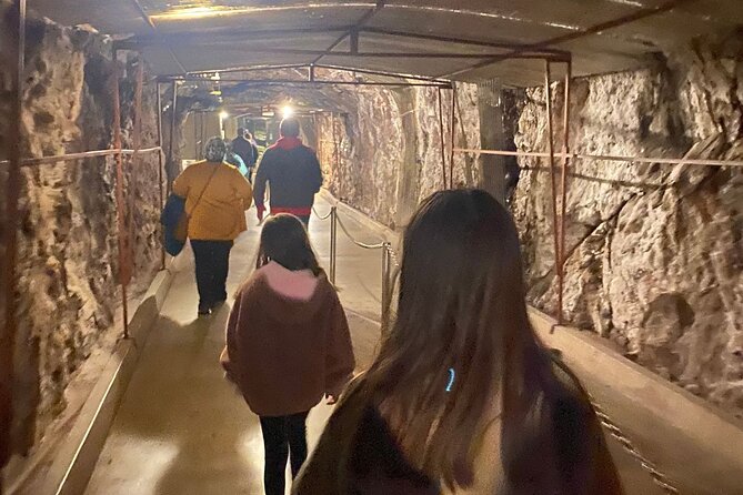 Hoover Dam Full Experience - Learning About the Dams History