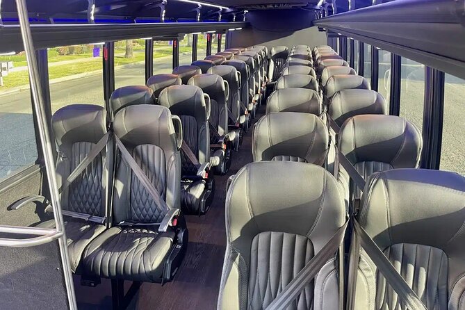 Luxury Mini Bus for 40 Passengers in Fort Lauderdale - Schedule and Availability