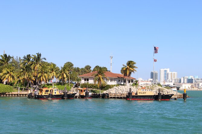 Miami Select Pass: Bus Tour, Celebrity Homes Cruise, Artechouse - Hop-On, Hop-Off Bus Tour