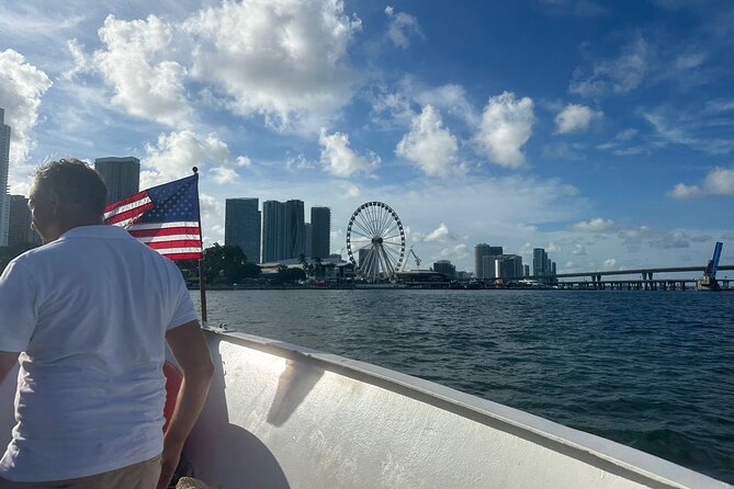Miami Skyline and Biscayne Boat Party and Open Bar With Music - Meeting and End Point