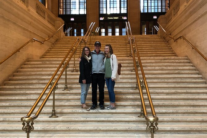 Movie Tour Through Chicagos Union Station - Accessibility and Participation
