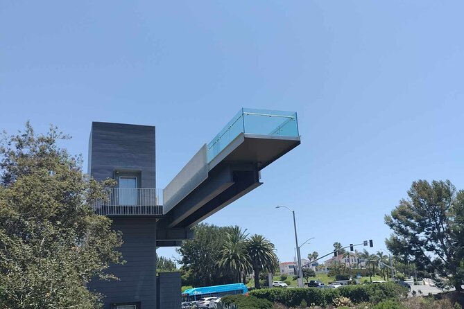 Newport Beach Adventure, Retail Therapy and Dining - Discovering the Vibrant Newport Beach Boardwalk