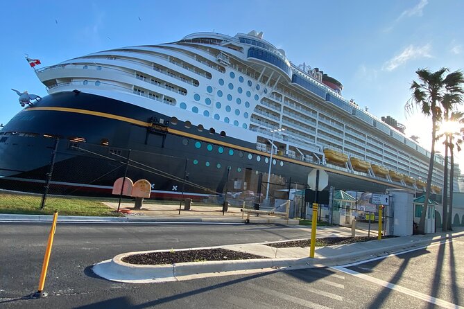 One Way SUV Transfer Xpress From MCO to Port Canaveral - Cocoa - Vehicle Options and Capacity