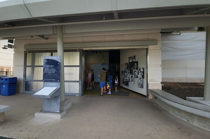 Pearl Harbor Visitor Center and Oahu Grand Circle Island Tour - Oahu Grand Circle Island Tour