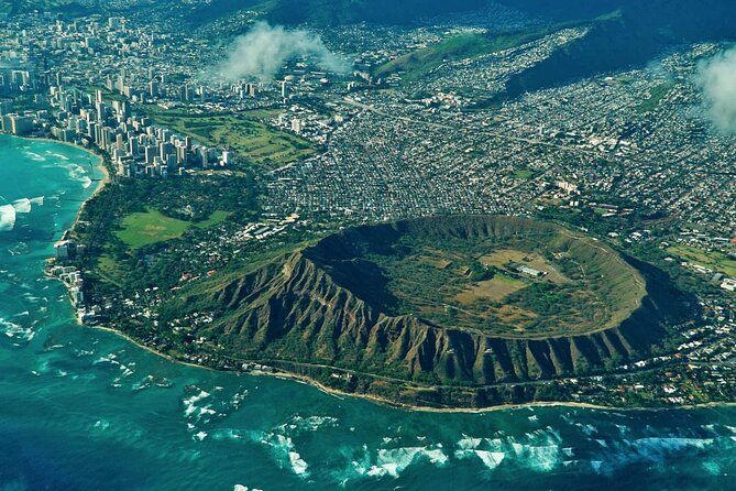 Private Circle Island Tour Across Oahu Paradise - Experience History at USS Battleship Missouri