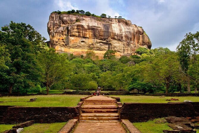 Sigiriya Lion Rock & Dambulla Tour Review - Booking Process and Tour Confirmation